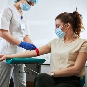 Is a phlebotomist the same as a medical lab technician?